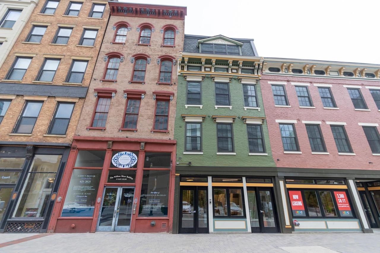 Spacious 2 Bed 2 Bath Downtown Otr Condo Minutes Walk To The Reds Bengals Stadium & More! سينسيناتي المظهر الخارجي الصورة